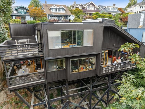 2028 34th Avenue S, Seattle WA 98144