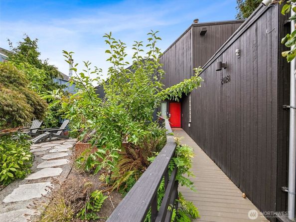 2028 34th Avenue S, Seattle WA 98144