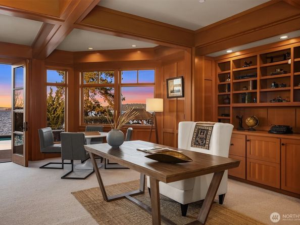 7010 N Mercer Way, Mercer Island WA 98040