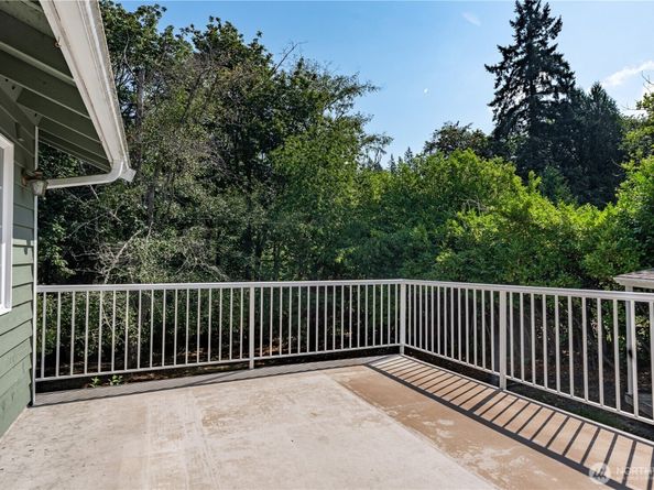 2313 Lincoln Avenue SE, Port Orchard WA 98366