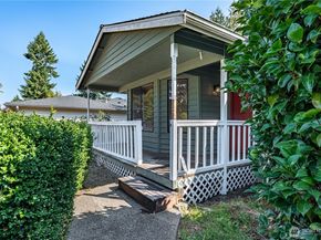 2313 Lincoln Avenue SE, Port Orchard WA 98366