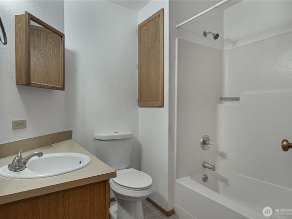 2313 Lincoln Avenue SE, Port Orchard WA 98366