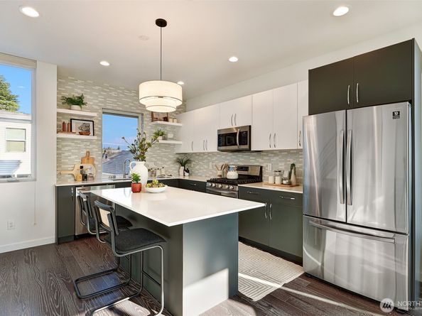7721 A Mary Avenue NW, Seattle WA 98117