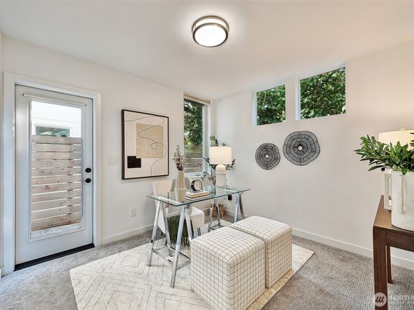 7721 A Mary Avenue NW, Seattle WA 98117