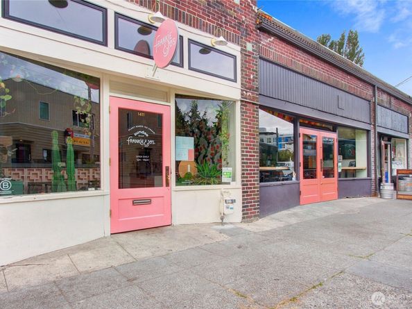 7721 A Mary Avenue NW, Seattle WA 98117