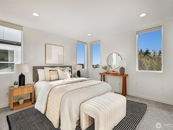7721 A Mary Avenue NW, Seattle WA 98117