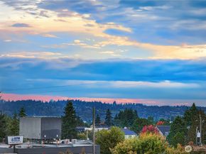 7721 A Mary Avenue NW, Seattle WA 98117