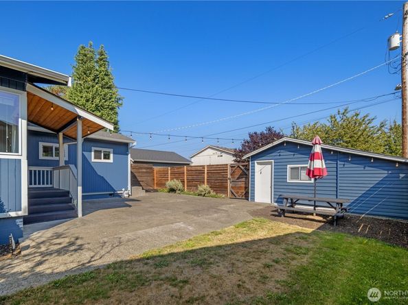 8411 48th Avenue S, Seattle WA 98118