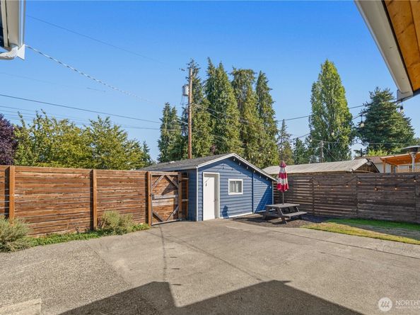 8411 48th Avenue S, Seattle WA 98118