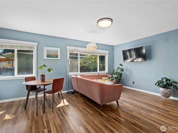 8411 48th Avenue S, Seattle WA 98118