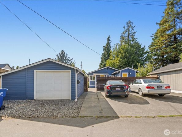 8411 48th Avenue S, Seattle WA 98118