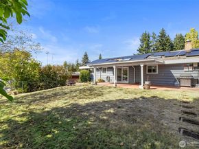 1413 Lindberg Place, Bremerton WA 98310