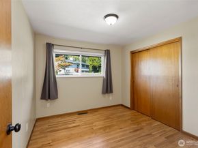 1413 Lindberg Place, Bremerton WA 98310