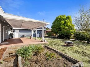 1413 Lindberg Place, Bremerton WA 98310