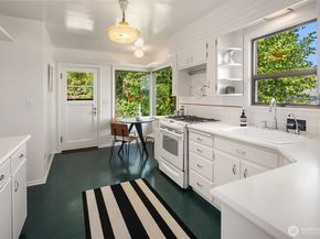 6045 Seward Park Avenue S, Seattle WA 98118