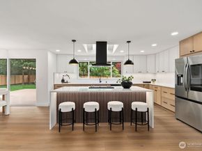 8614 Madrona Lane, Edmonds WA 98026