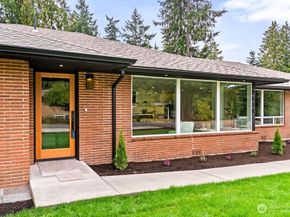 8614 Madrona Lane, Edmonds WA 98026