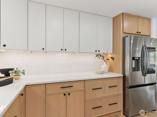 8614 Madrona Lane, Edmonds WA 98026