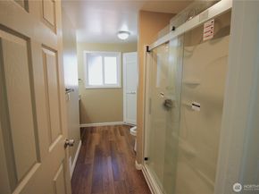 18004 110th Avenue SE, Renton WA 98055