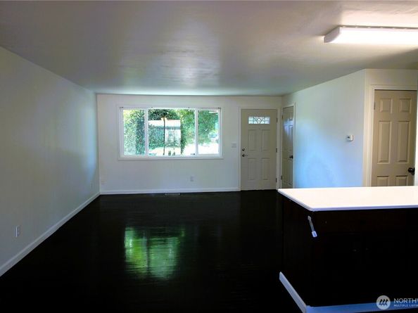 18004 110th Avenue SE, Renton WA 98055