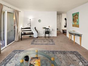 18904 8th Avenue NW 128, Shoreline WA 98177