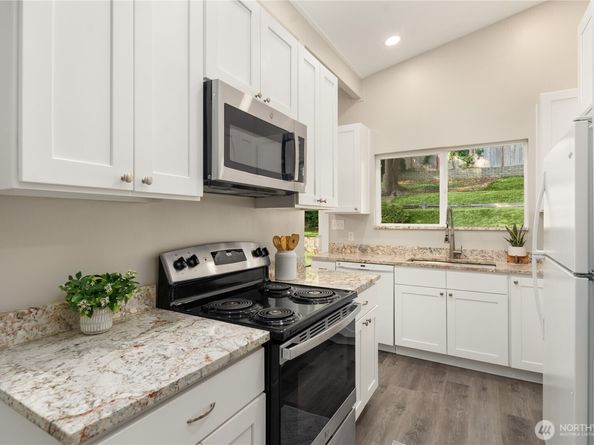14114 SE Allen Road, Bellevue WA 98006