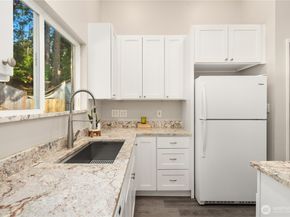 14114 SE Allen Road, Bellevue WA 98006