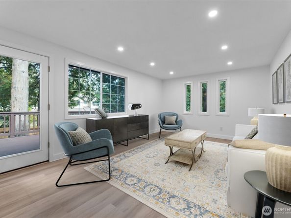 17106 NE 31st Place, Bellevue WA 98008