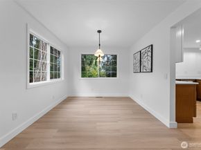 17106 NE 31st Place, Bellevue WA 98008