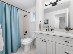 17106 NE 31st Place, Bellevue WA 98008