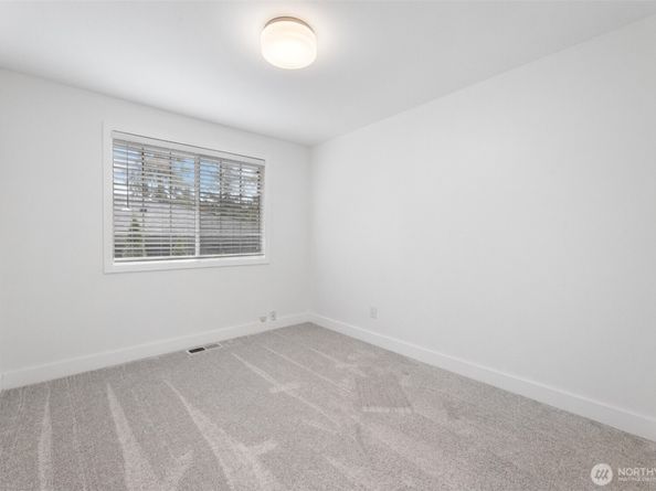 17106 NE 31st Place, Bellevue WA 98008