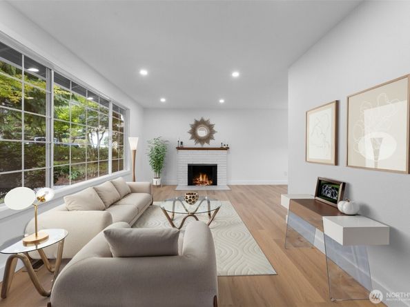 17106 NE 31st Place, Bellevue WA 98008