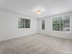 17106 NE 31st Place, Bellevue WA 98008