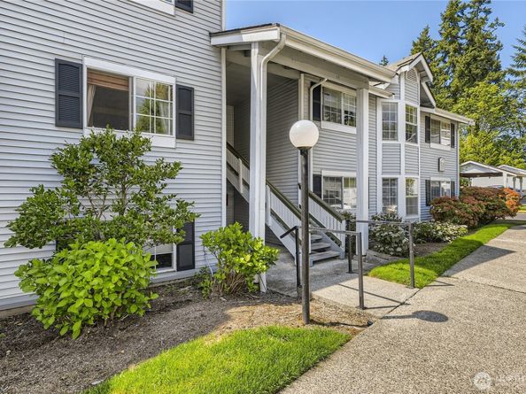 23325 Cedar Way G105, Mountlake Terrace WA 98043
