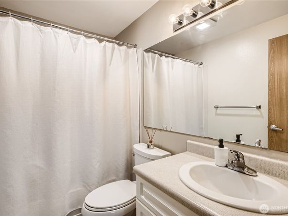 23325 Cedar Way G105, Mountlake Terrace WA 98043