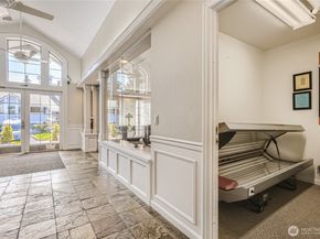 23325 Cedar Way G105, Mountlake Terrace WA 98043
