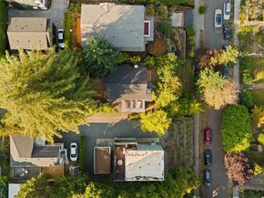 327 24th Avenue E, Seattle WA 98112