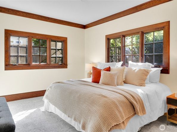 916 20th Avenue E, Seattle WA 98112