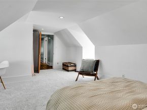 916 20th Avenue E, Seattle WA 98112
