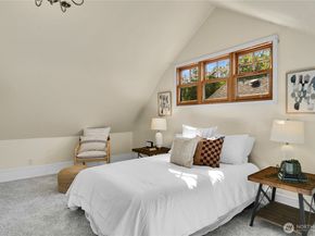916 20th Avenue E, Seattle WA 98112