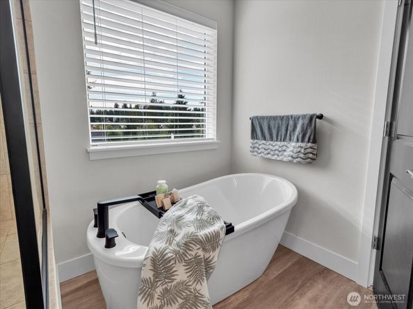 2002 106th Avenue SE, Lake Stevens WA 98258