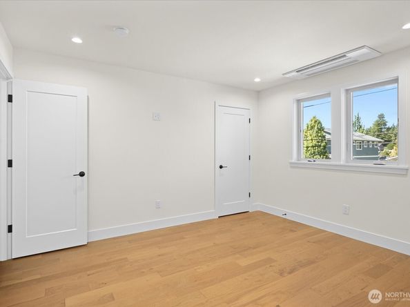 2349 NE 127th Street, Seattle WA 98125