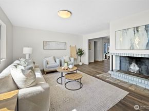 102 N 184th Street, Shoreline WA 98133