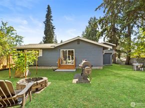 102 N 184th Street, Shoreline WA 98133