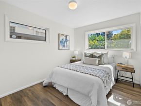 102 N 184th Street, Shoreline WA 98133