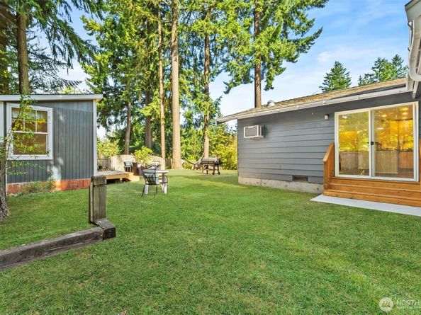 102 N 184th Street, Shoreline WA 98133