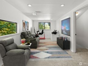 102 N 184th Street, Shoreline WA 98133