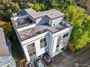 6325 34th Avenue SW C, Seattle WA 98126