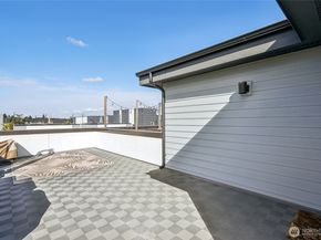 6325 34th Avenue SW C, Seattle WA 98126