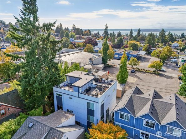 6325 34th Avenue SW C, Seattle WA 98126
